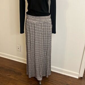 NWT Dana Buchman Long Maxi Lagenlook Viscose and Spandex Skirt, Sz. L.